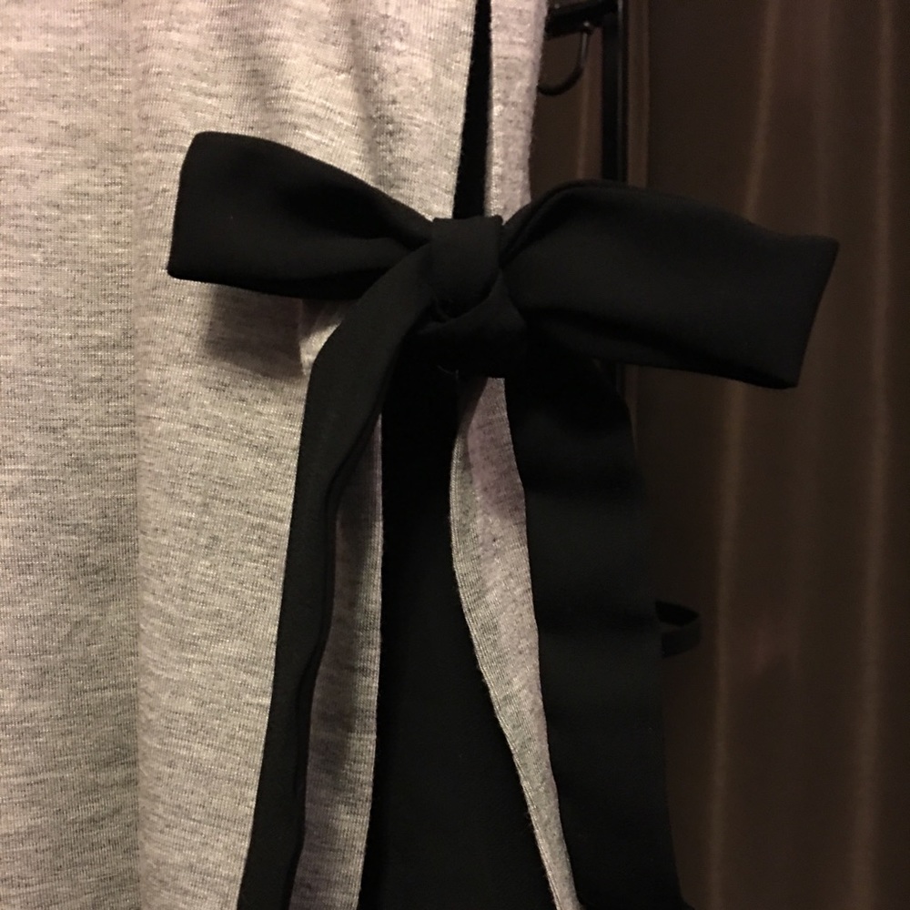 Cute Black and grey top